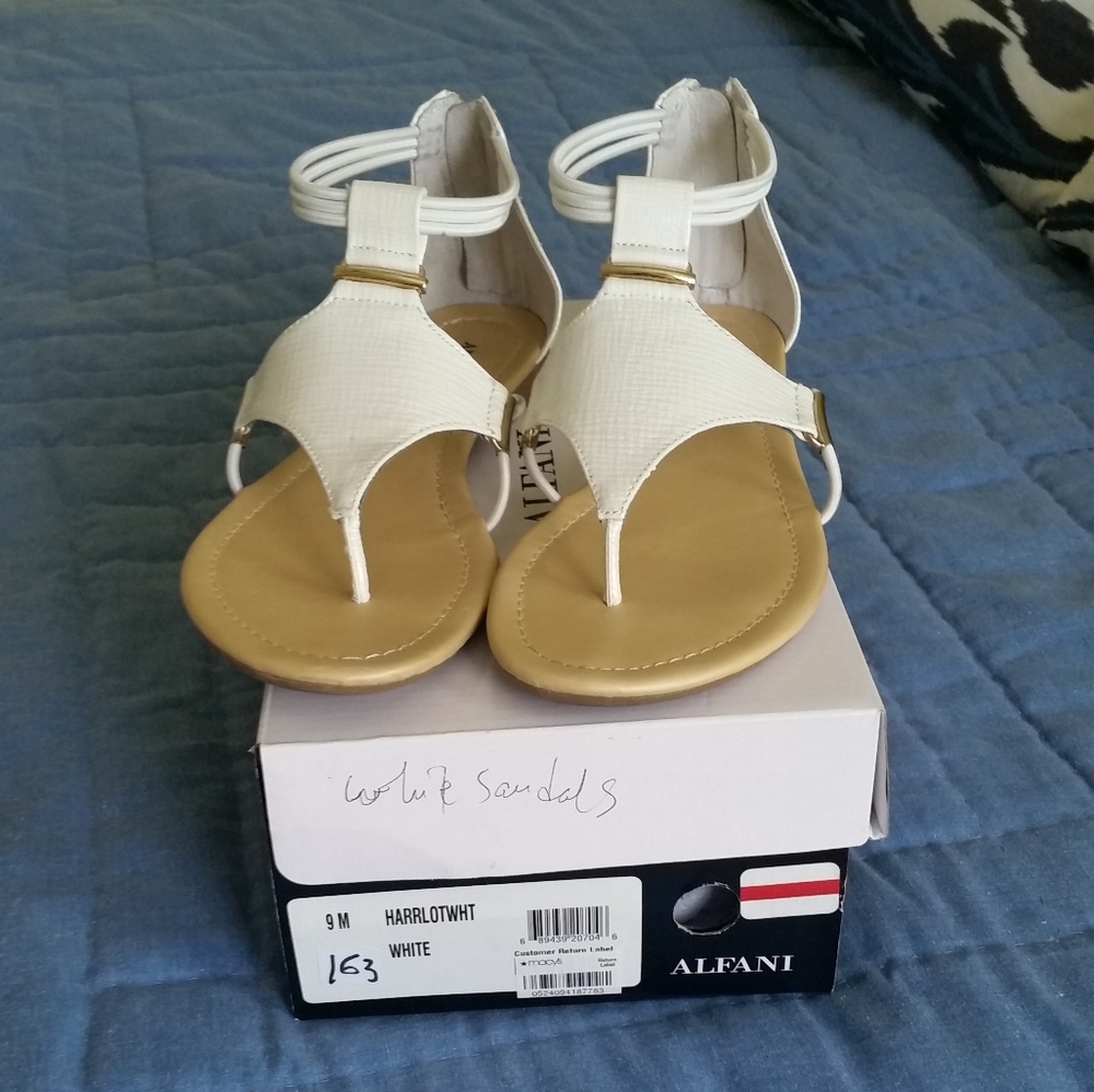 Sandals - Picture 1 of 5